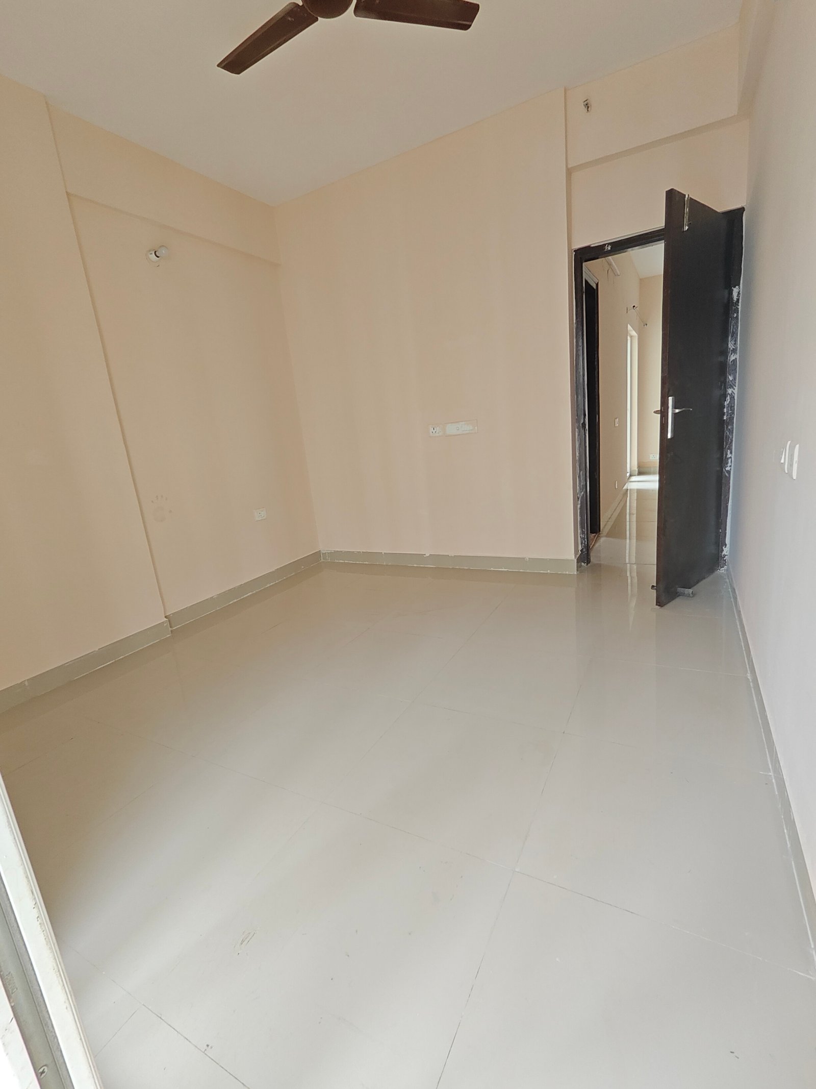 3 BHK Apartment in Amrapali Golf Homes at Greater Noida West
