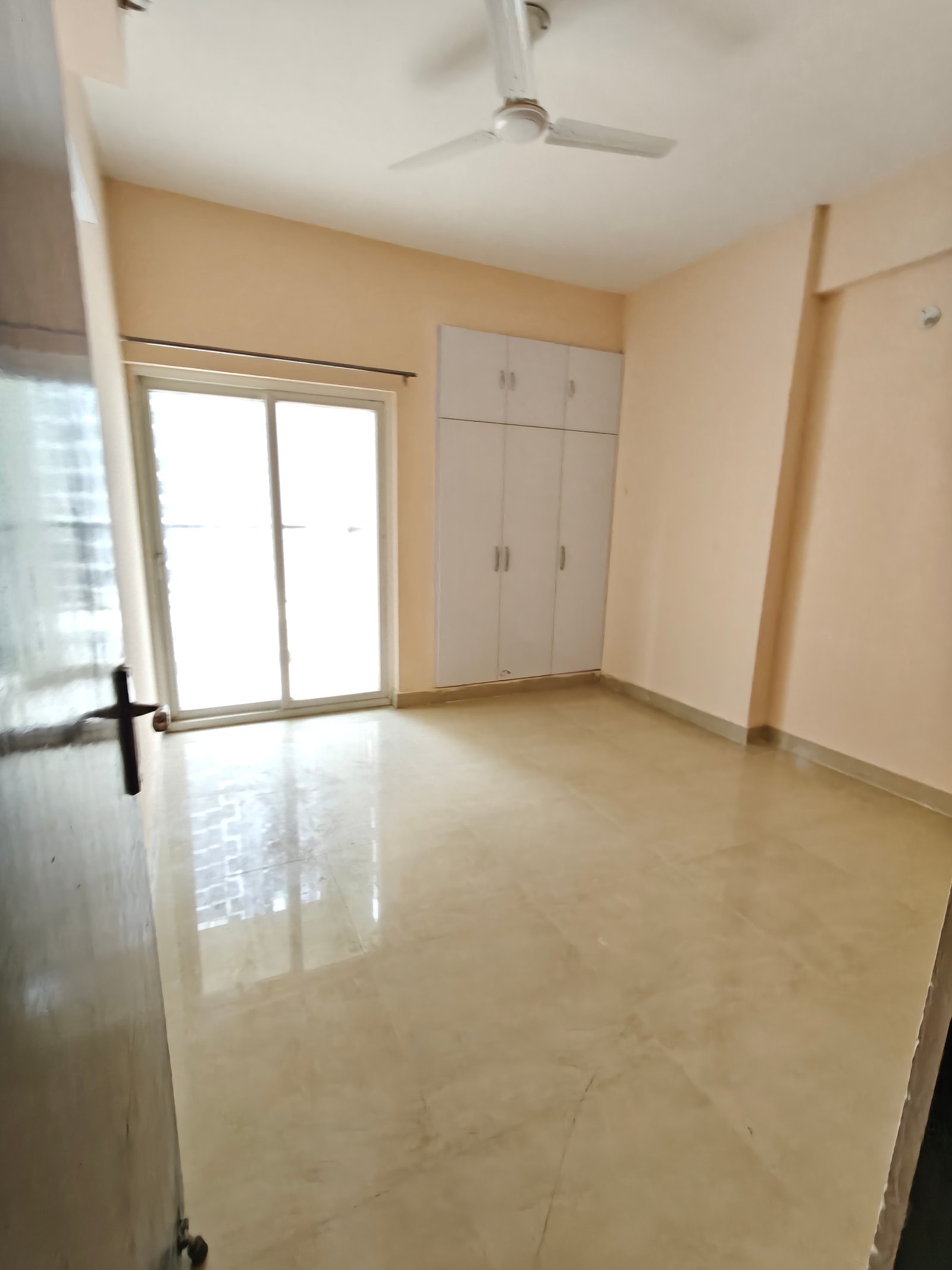 3 BHK Apartment in Amrapali Golf Homes at Greater Noida West