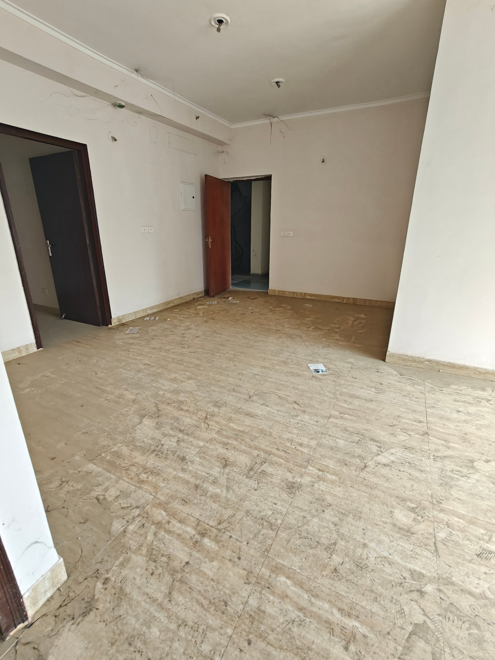 2 BHK Apartment in Amrapali Golf Homes at Greater Noida West