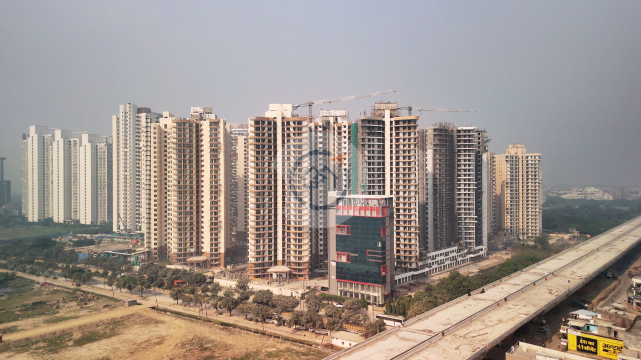 Amrapali Heart Beat City - Developer Background