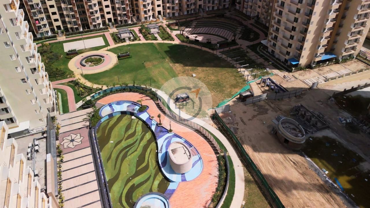 Nirala Estate - Features