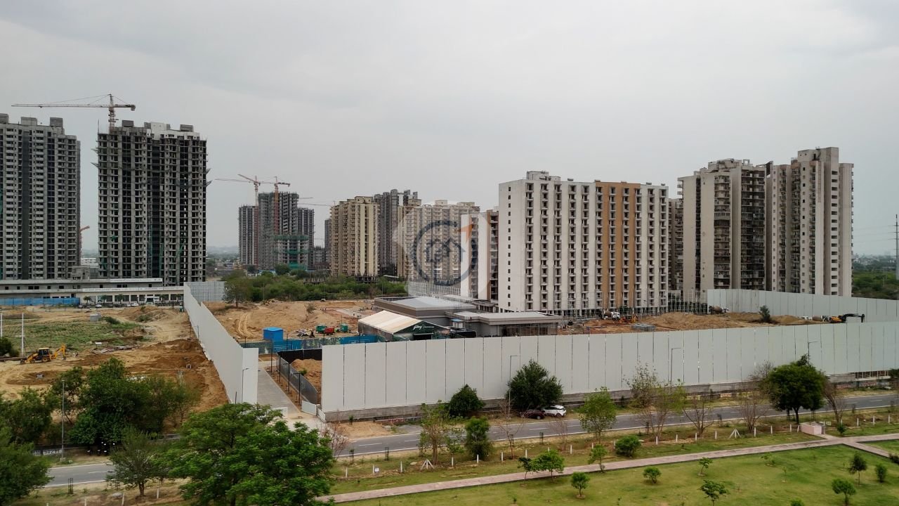 Godrej Majesty - Developer Background
